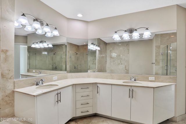 1431 RIVERPLACE Boulevard 1401, Jacksonville, FL 32207