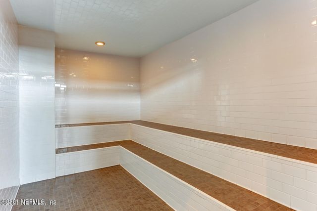 1431 RIVERPLACE Boulevard 1401, Jacksonville, FL 32207