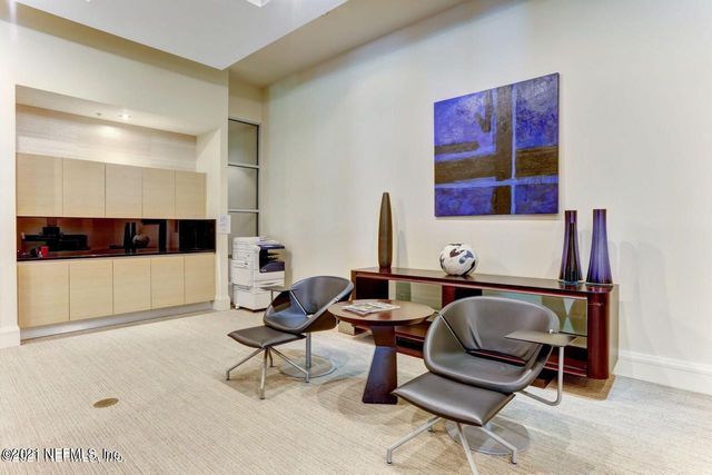 1431 RIVERPLACE Boulevard 1401, Jacksonville, FL 32207