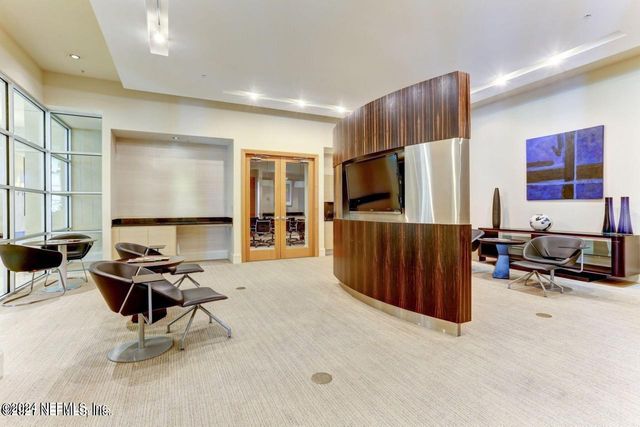 1431 RIVERPLACE Boulevard 1401, Jacksonville, FL 32207