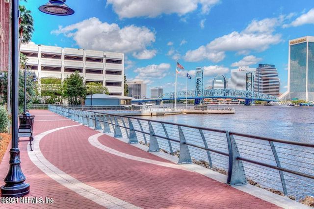 1431 RIVERPLACE Boulevard 1401, Jacksonville, FL 32207