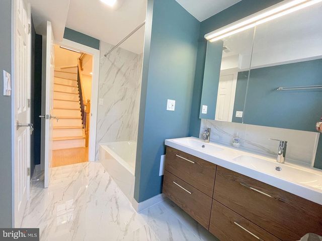 748 CATHARINE ST, Philadelphia, PA 19147