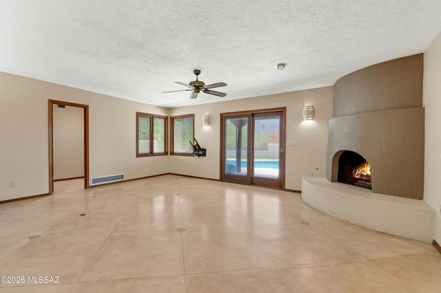 3990 N Ridgecrest Drive, Tucson, AZ 85750