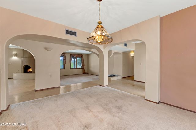 3990 N Ridgecrest Drive, Tucson, AZ 85750