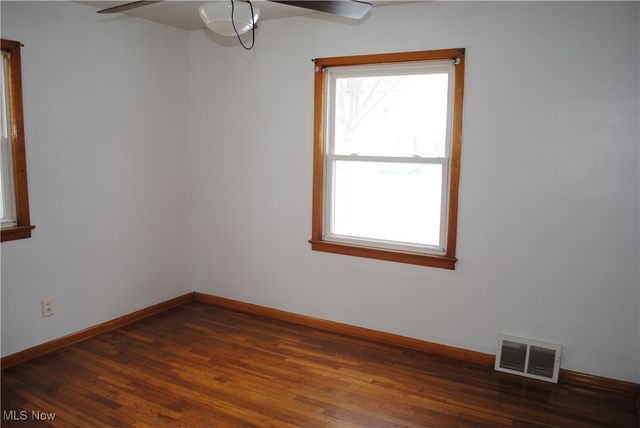 24850 Zeman Avenue, Euclid, OH 44123