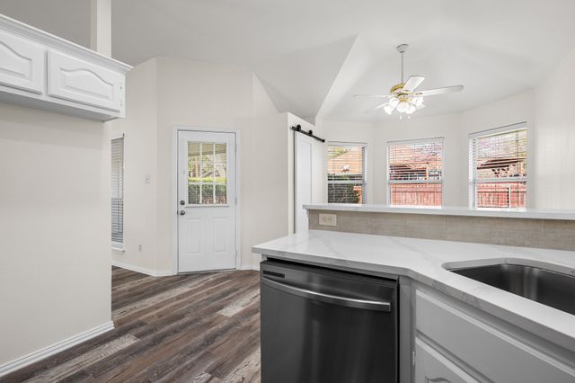 315 Myrtle Avenue, Waxahachie, TX 75165