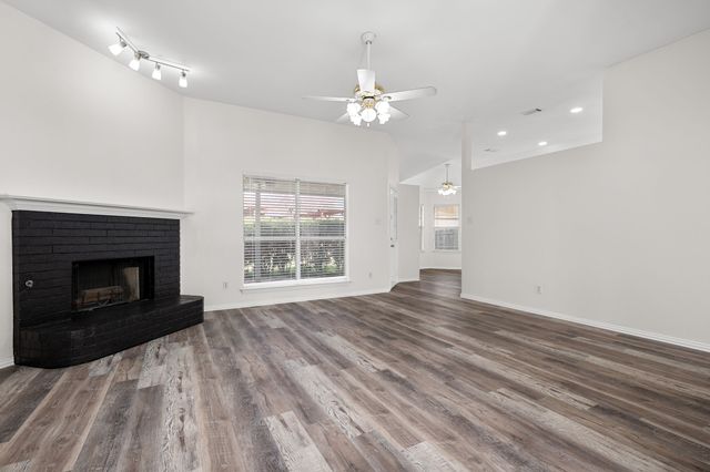 315 Myrtle Avenue, Waxahachie, TX 75165