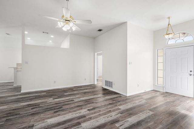 315 Myrtle Avenue, Waxahachie, TX 75165