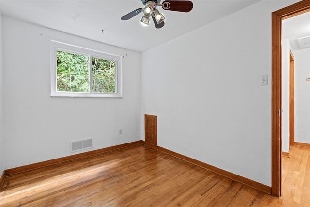 2143 Plainview Ave, Brookline, PA 15226