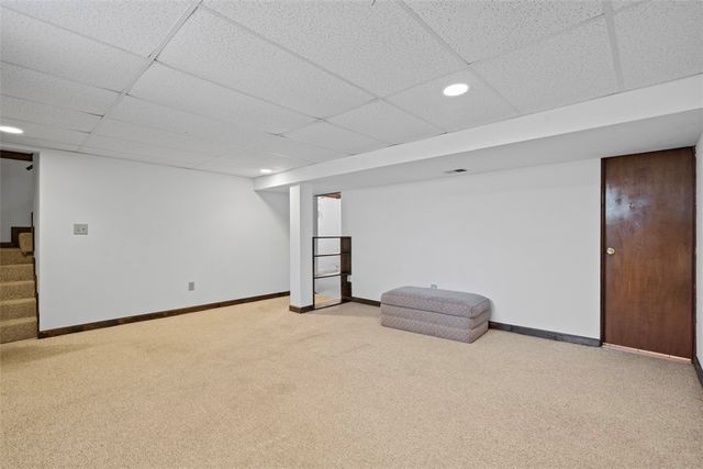 2143 Plainview Ave, Brookline, PA 15226