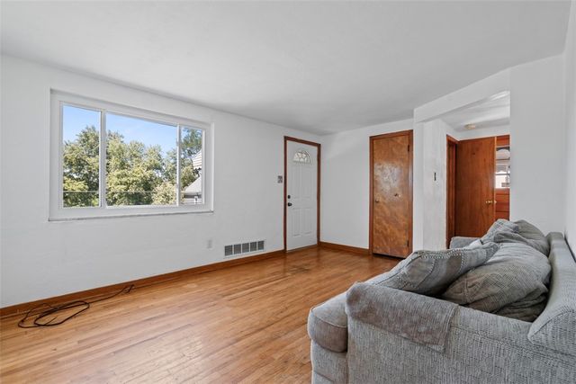 2143 Plainview Ave, Brookline, PA 15226