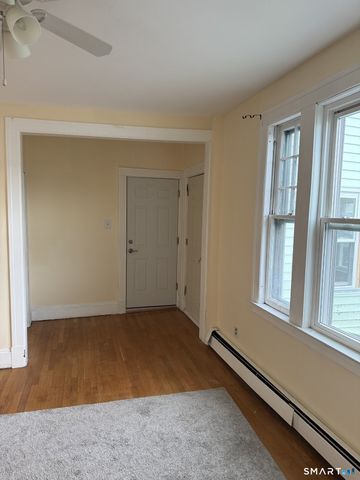 452 Hillside Avenue, Hartford, CT 06106
