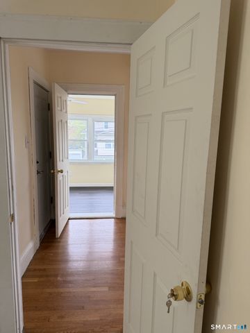 452 Hillside Avenue, Hartford, CT 06106