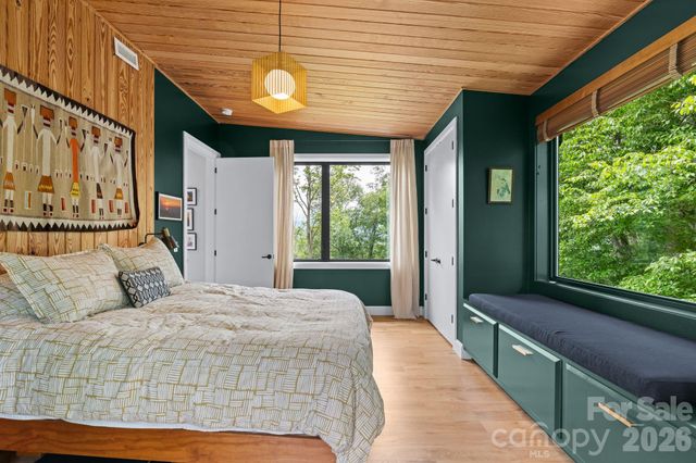 601 and 478 Freedom Cove Drive, Marshall, NC 28753