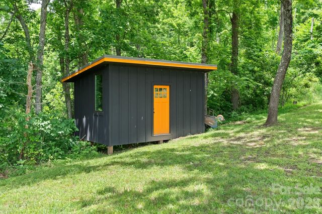 601 and 478 Freedom Cove Drive, Marshall, NC 28753