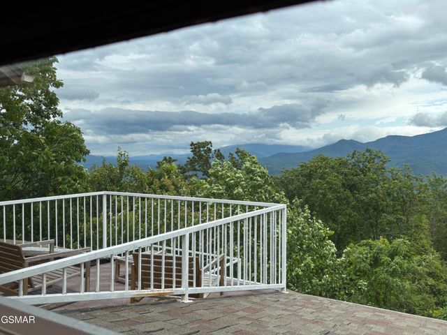 1226 Sky High Way # 6, Gatlinburg, TN 37738