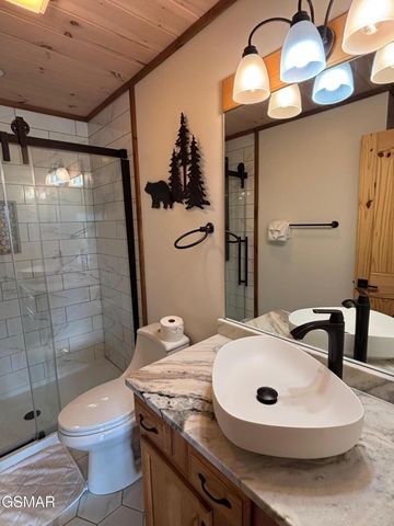 1226 Sky High Way # 6, Gatlinburg, TN 37738