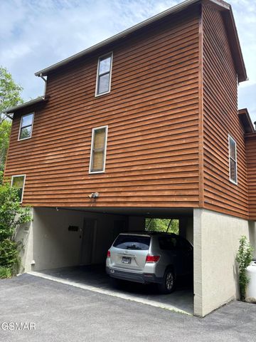 1226 Sky High Way # 6, Gatlinburg, TN 37738