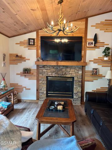 1226 Sky High Way # 6, Gatlinburg, TN 37738