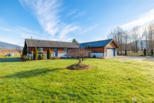 965 N Fruitdale Road, Sedro Woolley, WA 98284