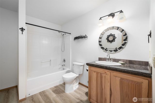 965 N Fruitdale Road, Sedro Woolley, WA 98284