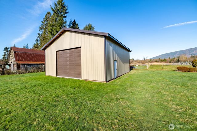 965 N Fruitdale Road, Sedro Woolley, WA 98284
