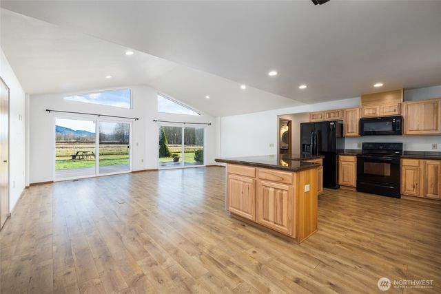 965 N Fruitdale Road, Sedro Woolley, WA 98284