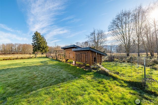 965 N Fruitdale Road, Sedro Woolley, WA 98284