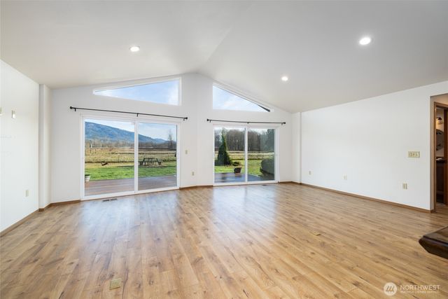 965 N Fruitdale Road, Sedro Woolley, WA 98284