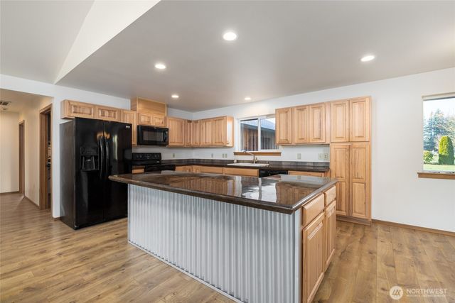 965 N Fruitdale Road, Sedro Woolley, WA 98284