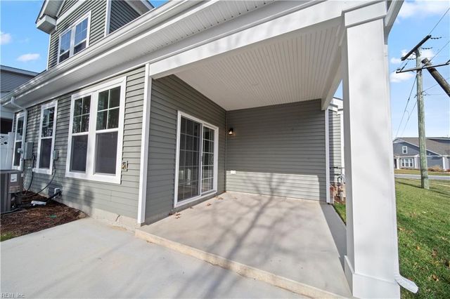 4719 Mahogany RN, Chesapeake, VA 23321