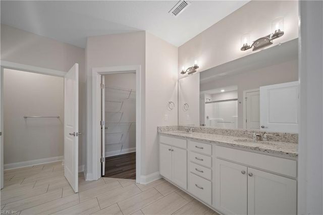 4719 Mahogany RN, Chesapeake, VA 23321