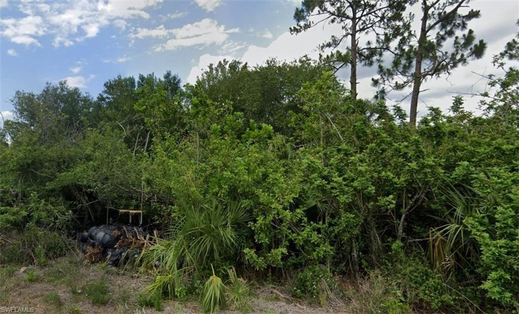 304 Pinehurst AVE, Lehigh Acres, FL 33974