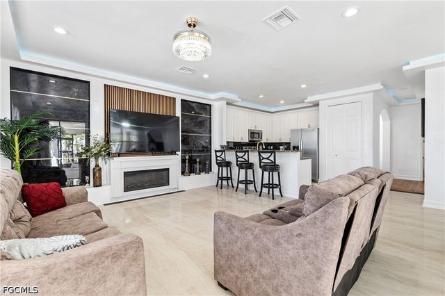 3101 SW 26th PL, Cape Coral, FL 33914