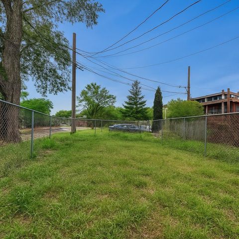 928 E 46th Street, Chicago, IL 60653