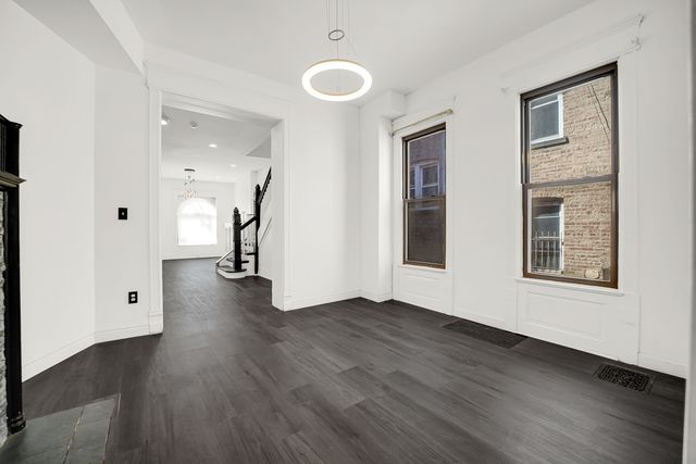 928 E 46th Street, Chicago, IL 60653