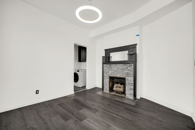 928 E 46th Street, Chicago, IL 60653