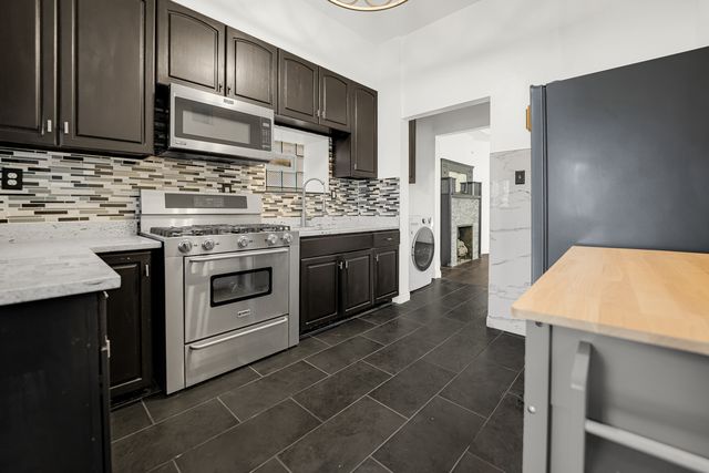 928 E 46th Street, Chicago, IL 60653