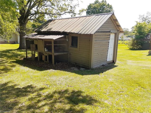 1714 Stadium Drive, Eden, NC 27288
