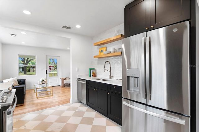 4934 DR MARTIN LUTHER KING JR STREET N, St Petersburg, FL 33703