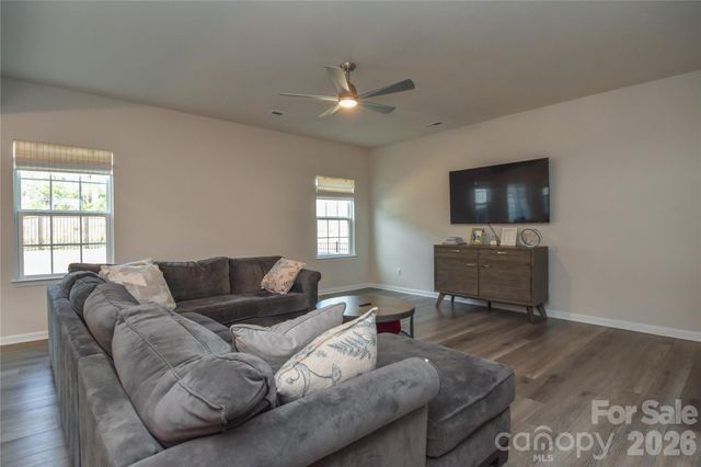 3050 Streamside Drive, Davidson, NC 28036