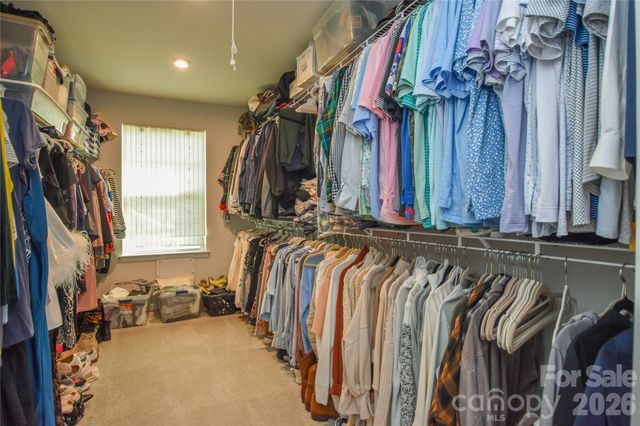 3050 Streamside Drive, Davidson, NC 28036