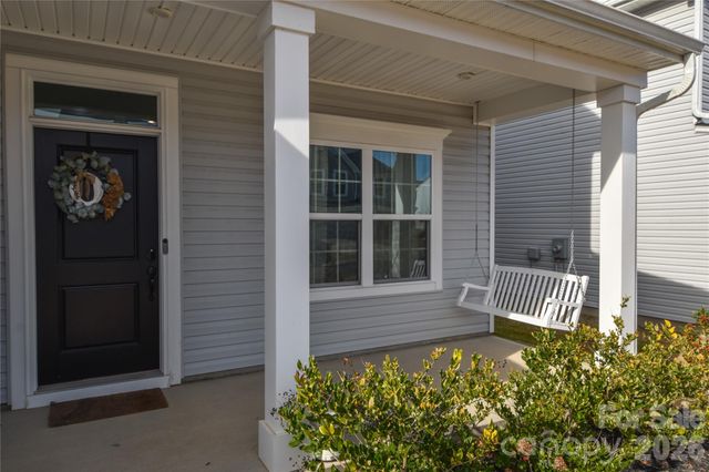 3050 Streamside Drive, Davidson, NC 28036