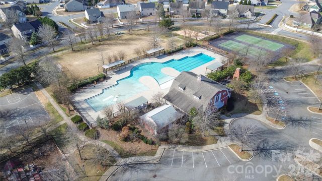 3050 Streamside Drive, Davidson, NC 28036