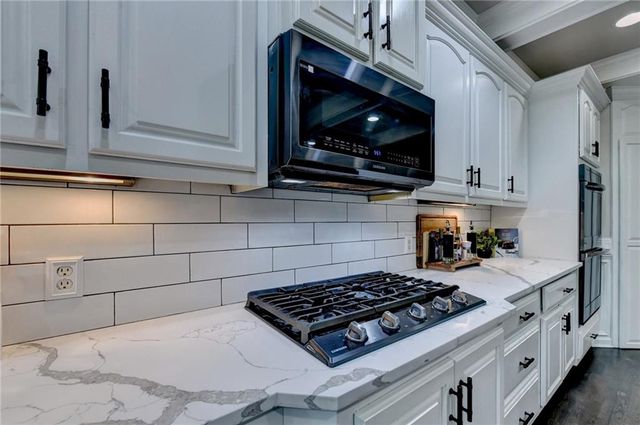 2420 Hopehaven Way, Hoschton, GA 30548