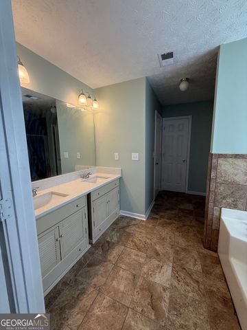 755 Tara Bend, Hampton, GA 30228