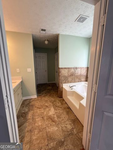 755 Tara Bend, Hampton, GA 30228