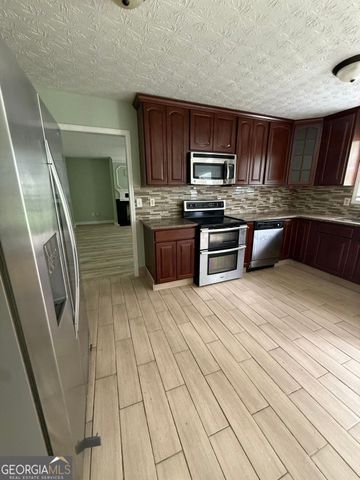 755 Tara Bend, Hampton, GA 30228