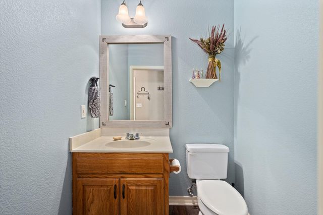 75 Four T Ranch RD, Georgetown, TX 78633