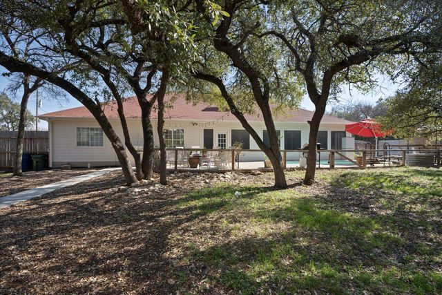 75 Four T Ranch RD, Georgetown, TX 78633